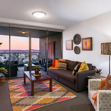 African Escape On Level 38 - Balcony With Views Брисбен Экстерьер фото
